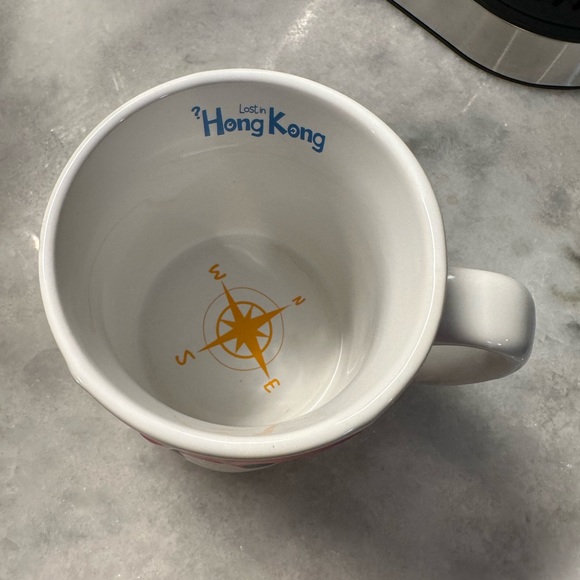 Lost in Hong Kong Mug - Picture 6 of 7